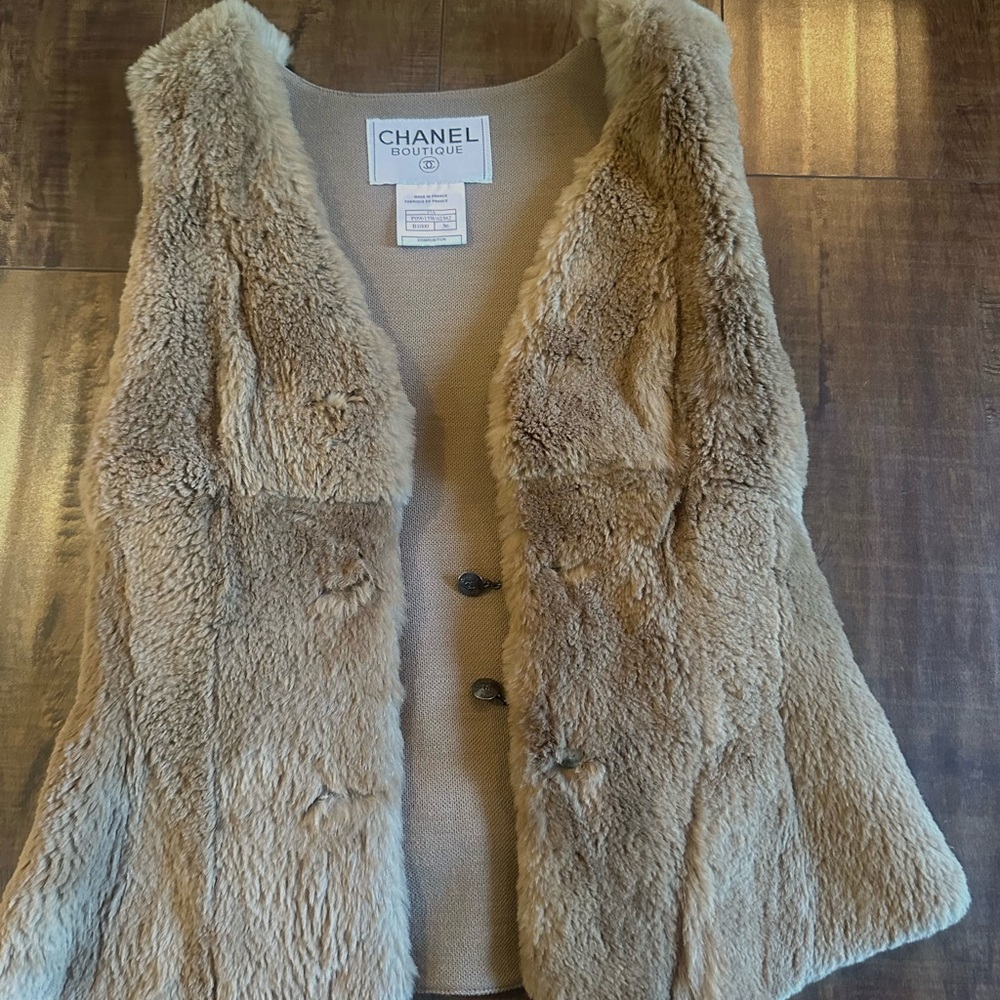 CHANEL Y2K shaved rabbit fur Vest